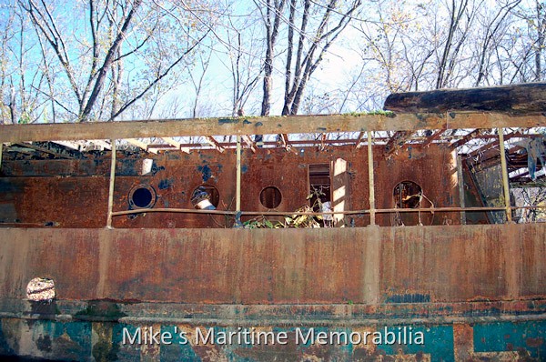 SACHEM Discovered, New York, NY / Kentucky – 2009 An amidships photo showing the remnants of the cabin of the "SACHEM", AKA "CIRCLE LINE V" taken on October 31, 2009. Photo courtesy of Henry Dorfman.